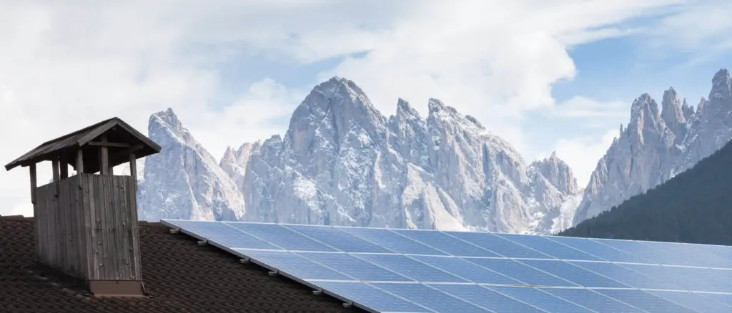 Solarpanele auf einem Dach